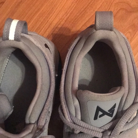 Nike - Picture 6 of 8